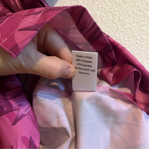 NWT Born Primitive Men's Voyager Button Up Pink Print Jungle Shirt Size Medium - Picture 5 of 9